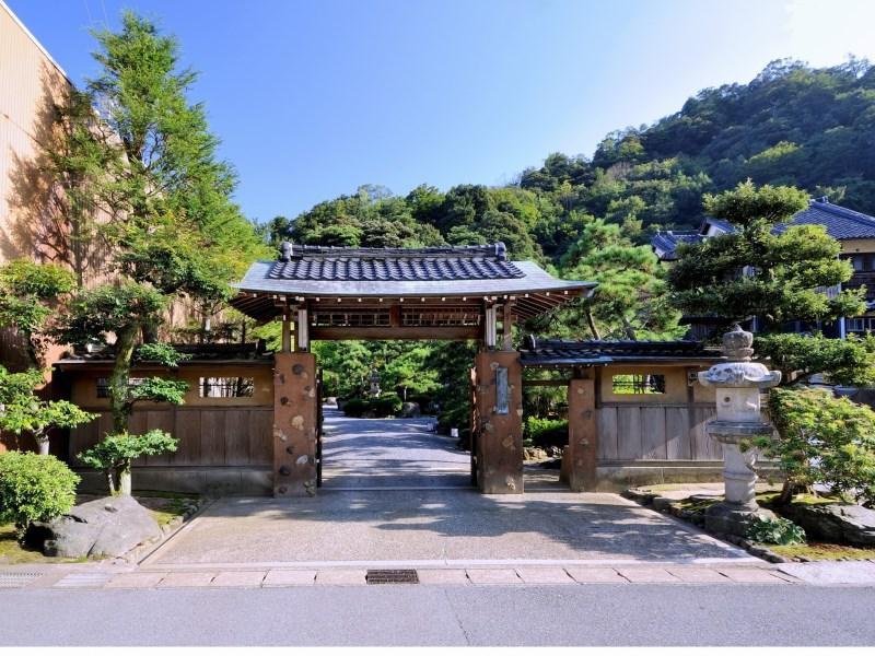 Yutouya Ryokan Тойоока Екстер'єр фото