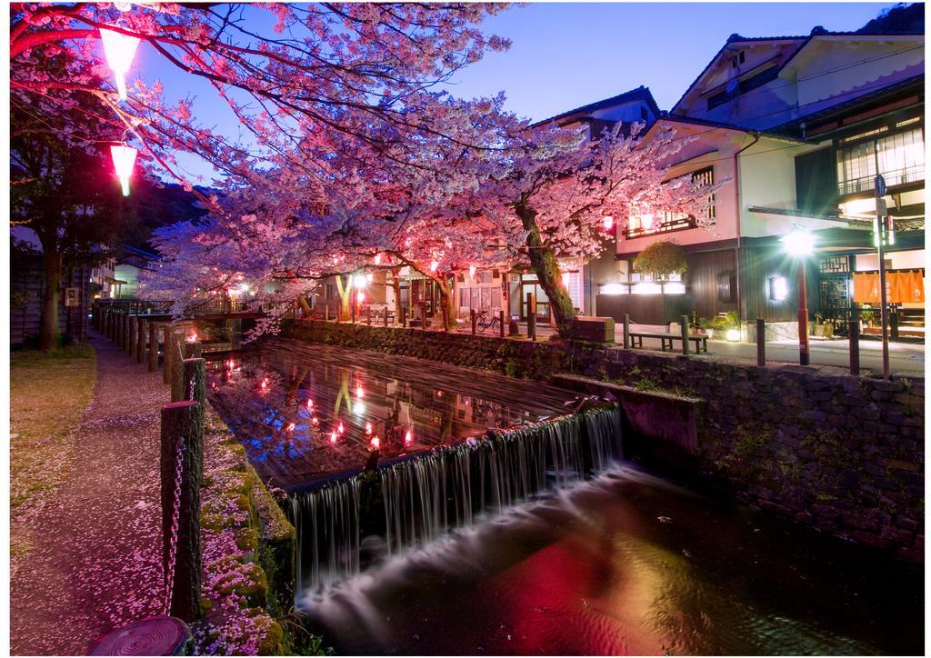 Yutouya Ryokan Тойоока Екстер'єр фото