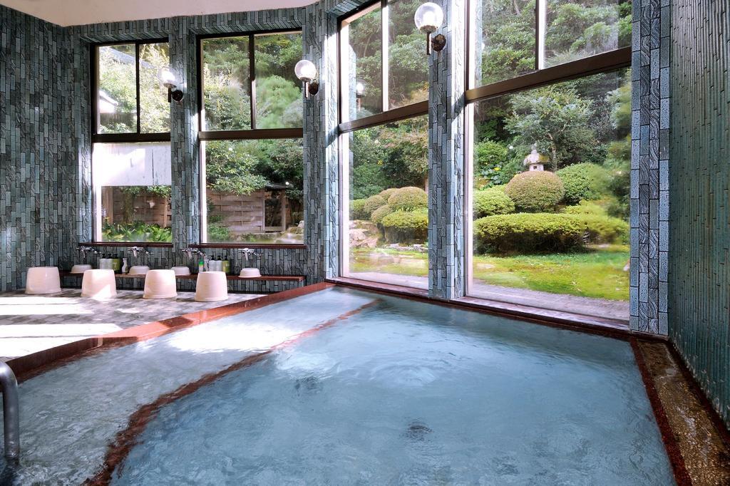 Yutouya Ryokan Тойоока Екстер'єр фото
