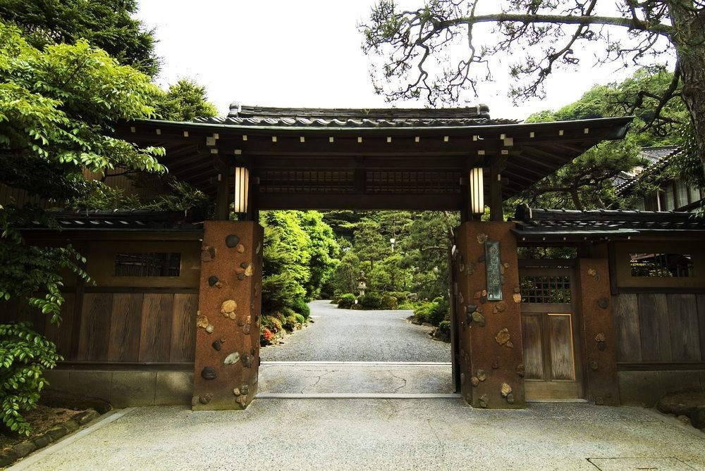 Yutouya Ryokan Тойоока Екстер'єр фото