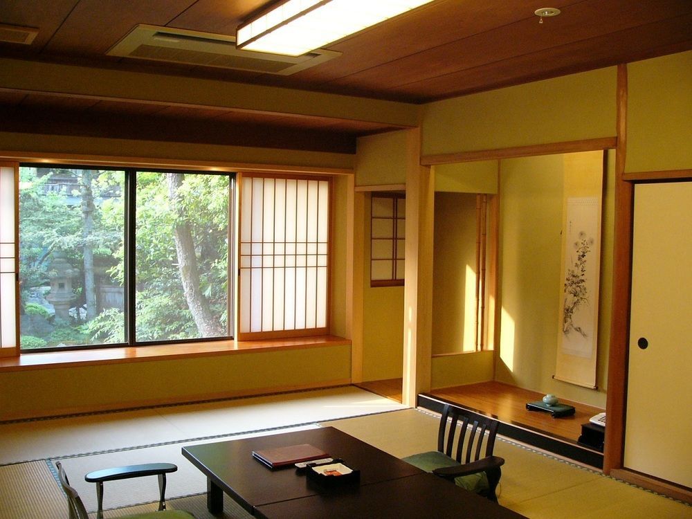 Yutouya Ryokan Тойоока Екстер'єр фото