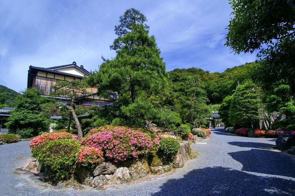 Yutouya Ryokan Тойоока Екстер'єр фото