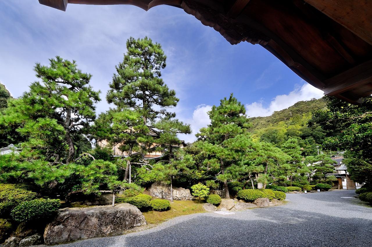 Yutouya Ryokan Тойоока Екстер'єр фото
