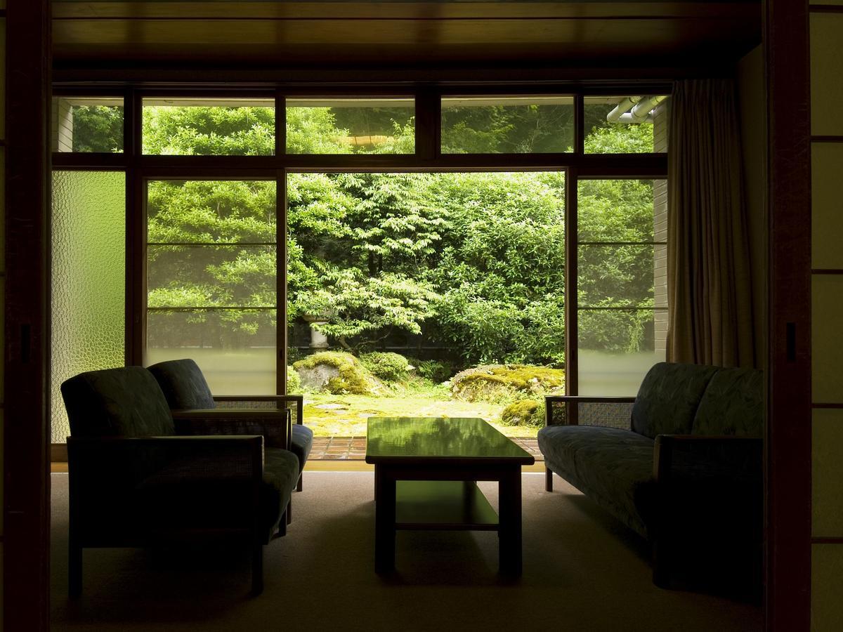 Yutouya Ryokan Тойоока Екстер'єр фото